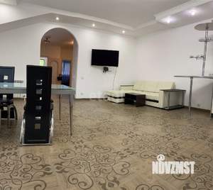 Дом 366м², 2-этажный, участок 8 сот.