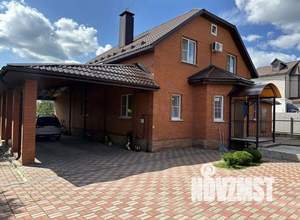 Коттедж 225м², 2-этажный, участок 10 сот.