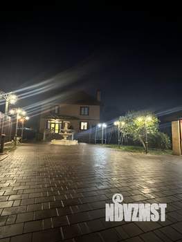 Дом 360м&sup2;, 3-этажный, посуточно, 