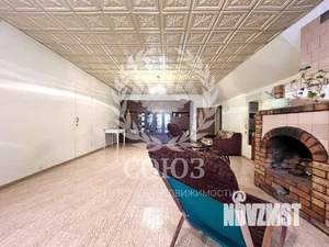 Дом 208м&sup2;, 2-этажный, на длительный срок, 