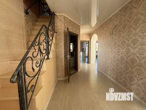 Таунхаус 400м&sup2;, 3-этажный, на длительный срок, 