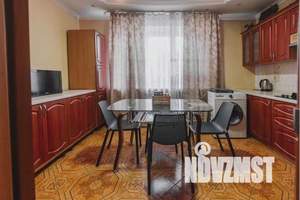 Дом 211м², 2-этажный, посуточно, 