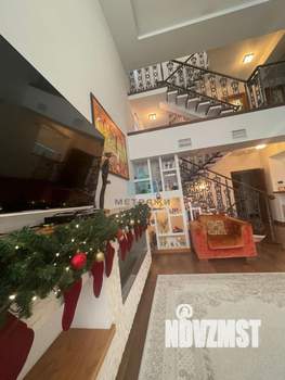 Дом 523м&sup2;, 5-этажный, участок 11 сот.  