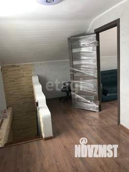 Дом 60м&sup2;, 2-этажный, участок 7 сот.  