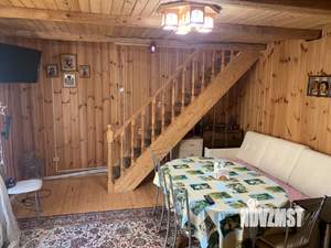 Дом 300м&sup2;, 3-этажный, участок 15 сот.  