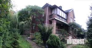 Дом 362м&sup2;, 3-этажный, участок 10 сот.  