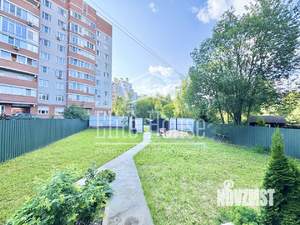 Дом 220м², 3-этажный, участок 8 сот.  
