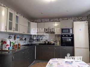 Дом 100м&sup2;, 1-этажный, участок 6 сот.  