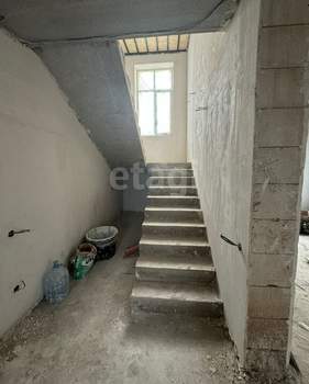 Дом 200м&sup2;, 2-этажный, участок 6 сот.  