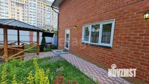 Дом 224м&sup2;, 2-этажный, участок 4 сот.  