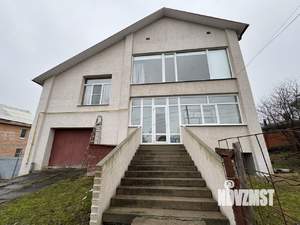 Дом 238м&sup2;, 3-этажный, участок 15 сот.  