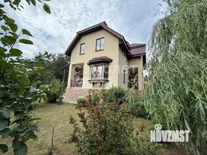 Дом 250м&sup2;, 3-этажный, участок 12 сот.  