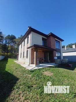 Коттедж 140м&sup2;, 2-этажный, участок 10 сот.  