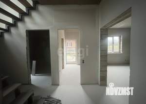 Дом 140м&sup2;, 2-этажный, участок 10 сот.  