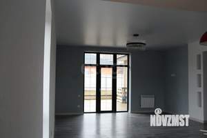 Дом 155м&sup2;, 1-этажный, участок 7 сот.  