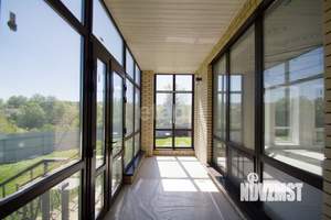 Дом 339м&sup2;, 3-этажный, участок 13 сот.  