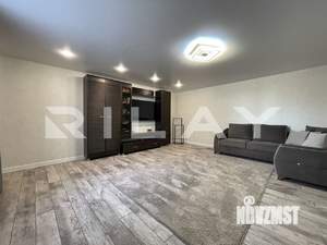 Дом 228м&sup2;, 2-этажный, участок 14 сот.  