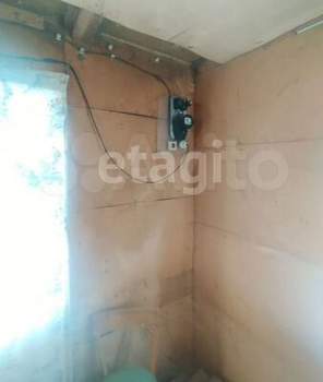 Дом 20м&sup2;, 2-этажный, участок 4 сот.  