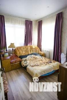 Дом 145м&sup2;, 2-этажный, участок 10 сот.  