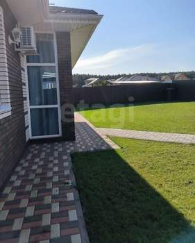 Дом 160м&sup2;, 1-этажный, участок 8 сот.  