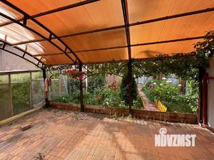 Дом 200м&sup2;, 2-этажный, участок 10 сот.  