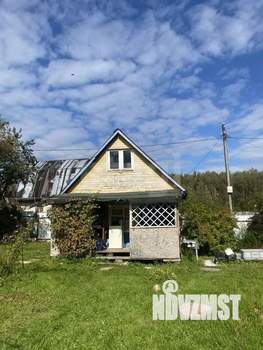 Дом 30м&sup2;, 2-этажный, участок 6 сот.  