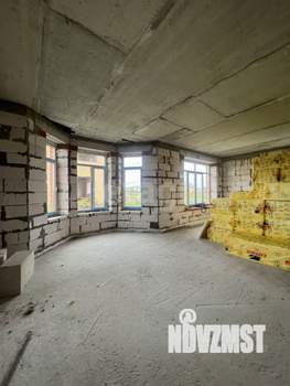 Дом 177м&sup2;, 2-этажный, участок 9 сот.  