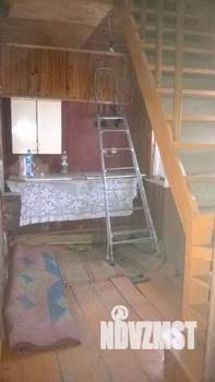 Дом 30м&sup2;, 2-этажный, участок 4 сот.  