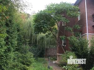 Дом 362м&sup2;, 3-этажный, участок 10 сот.  