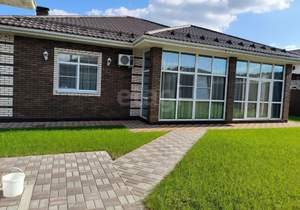 Дом 160м&sup2;, 1-этажный, участок 8 сот.  