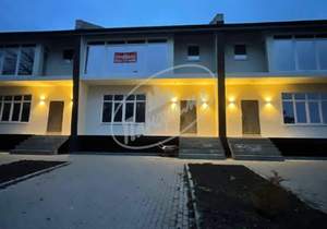 Дом 147м&sup2;, 2-этажный, участок 4 сот.  