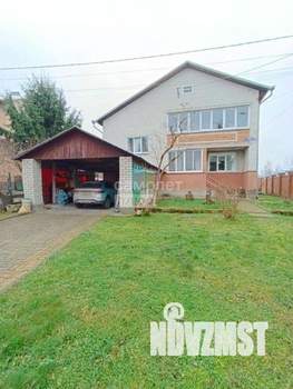 Дом 269м&sup2;, 2-этажный, участок 10 сот.  