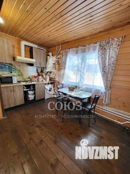 Дача 61м&sup2;, 2-этажный, участок 4 сот.  