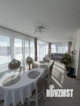 Дом 242м&sup2;, 2-этажный, участок 11 сот.  