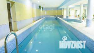 Дом 1703м&sup2;, 5-этажный, участок 11 сот.  