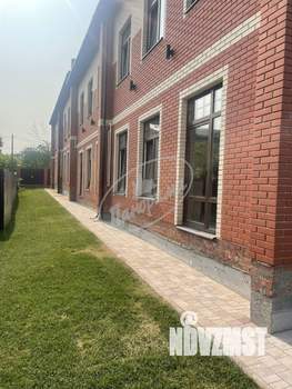 Таунхаус 130м&sup2;, 2-этажный, участок 2 сот.  