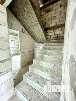 Дом 202м&sup2;, 2-этажный, участок 8 сот.  