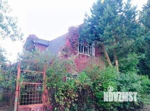 Дом 50м&sup2;, 2-этажный, участок 6 сот.  