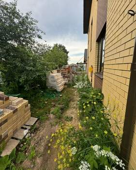 Дом 200м&sup2;, 2-этажный, участок 6 сот.  