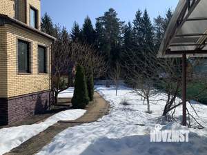 Дом 300м&sup2;, 3-этажный, участок 15 сот.  