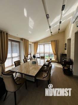 Дом 900м&sup2;, 2-этажный, участок 14 сот.  