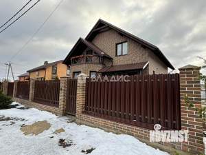 Дом 256м², 2-этажный, участок 7 сот.  