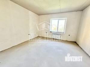 Дом 220м&sup2;, 3-этажный, участок 8 сот.  