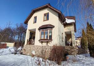 Дом 250м&sup2;, 2-этажный, участок 12 сот.  