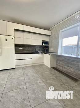 Дом 195м&sup2;, 2-этажный, участок 7 сот.  