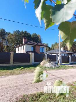 Коттедж 140м&sup2;, 2-этажный, участок 10 сот.  