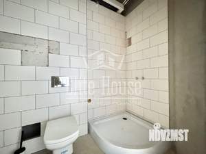 Дом 220м&sup2;, 3-этажный, участок 8 сот.  