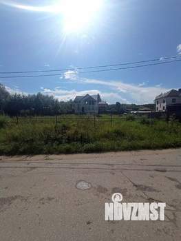 Дом 170м&sup2;, 3-этажный, участок 13 сот.  