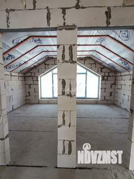 Дом 110м&sup2;, 2-этажный, участок 6 сот.  