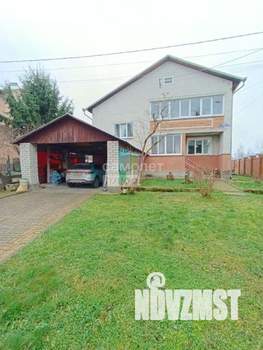 Дом 269м&sup2;, 2-этажный, участок 10 сот.  